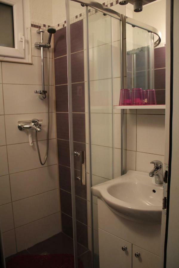 Apartmani Atila Damir Omiš Εξωτερικό φωτογραφία
