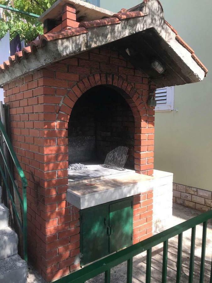 Apartmani Atila Damir Omiš Εξωτερικό φωτογραφία